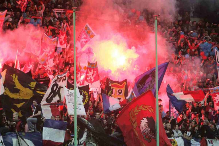 Tifosi sugli spalti