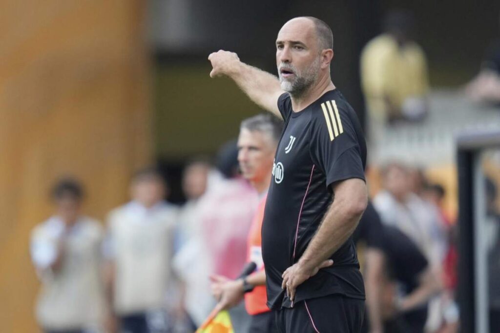 Tudor indica la strada ai suoi dalla panchina