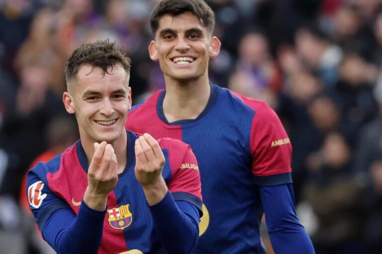 Casado esulta dopo una rete