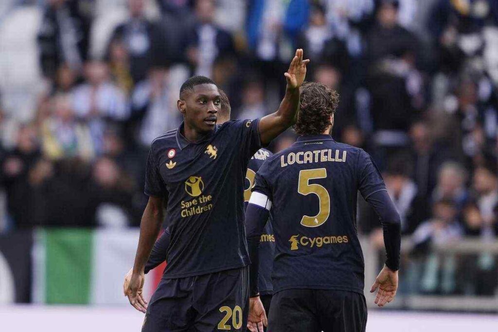 Kolo Muani con Locatelli