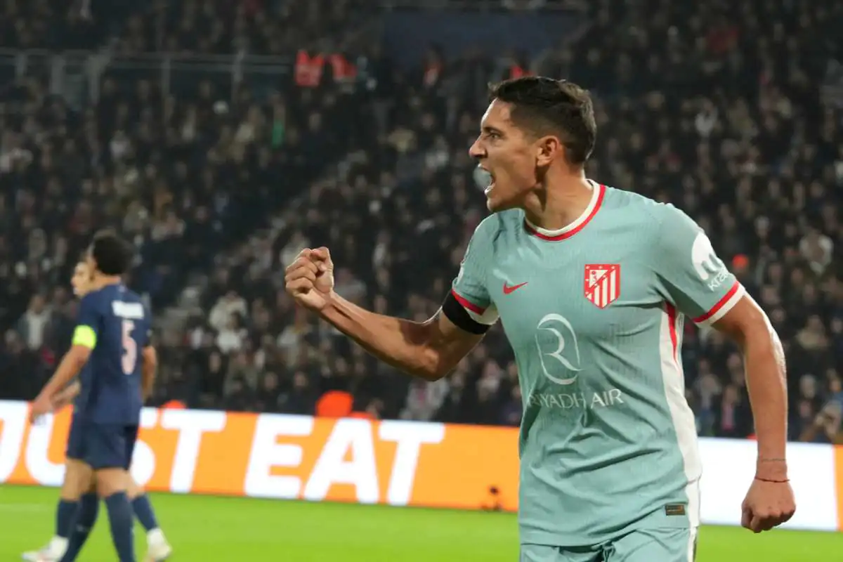 Nahuel Molina in campo con la maglia dell'Atlético Madrid