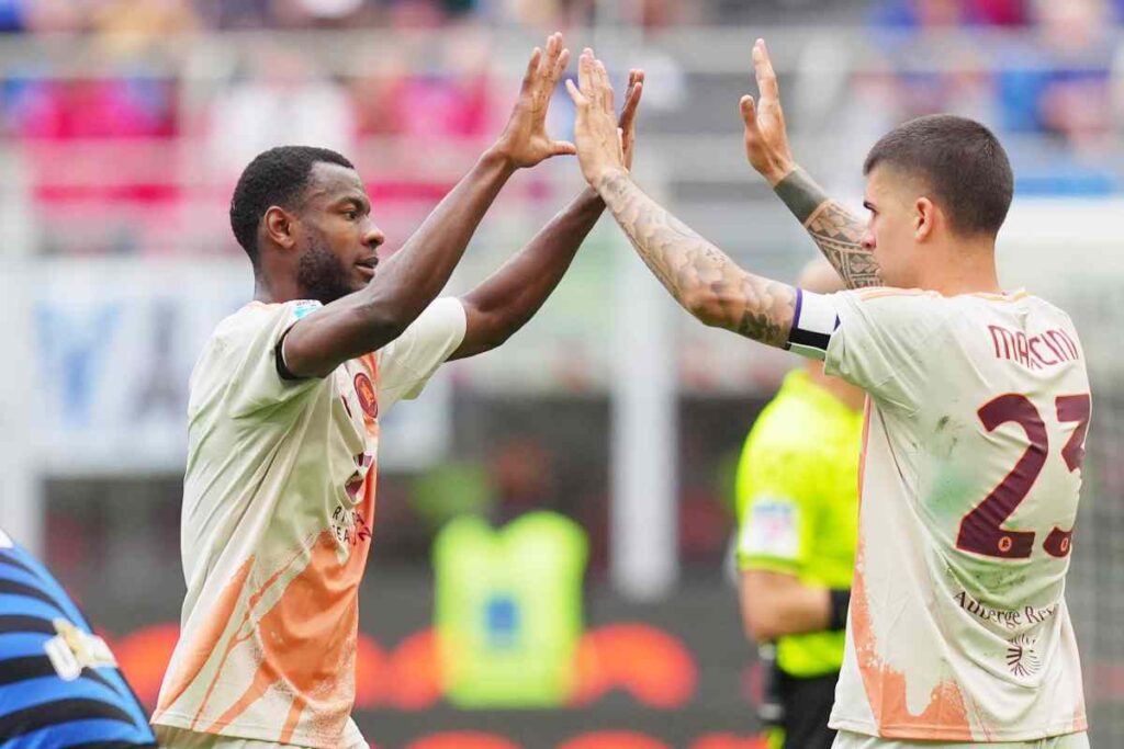 N'Dicka si complimenta con Mancini