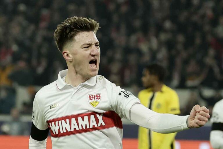 Stiller esulta dopo una rete