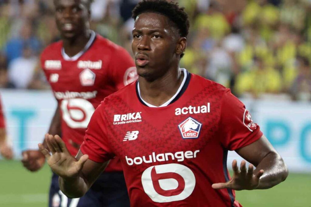 Jonathan David con la maglia del Lille