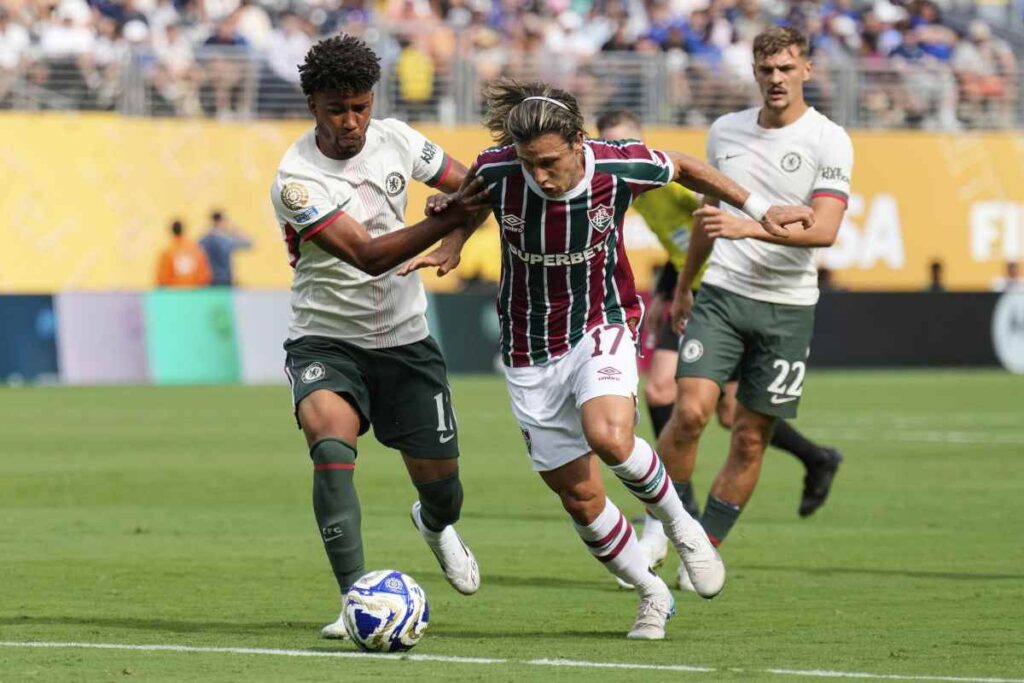 Andrey Santos contrasto