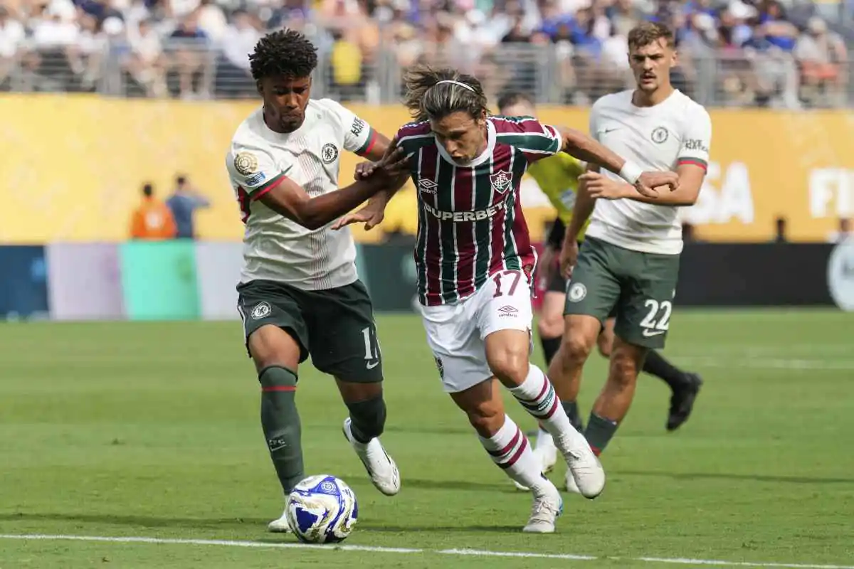 Andrey Santos contrasto