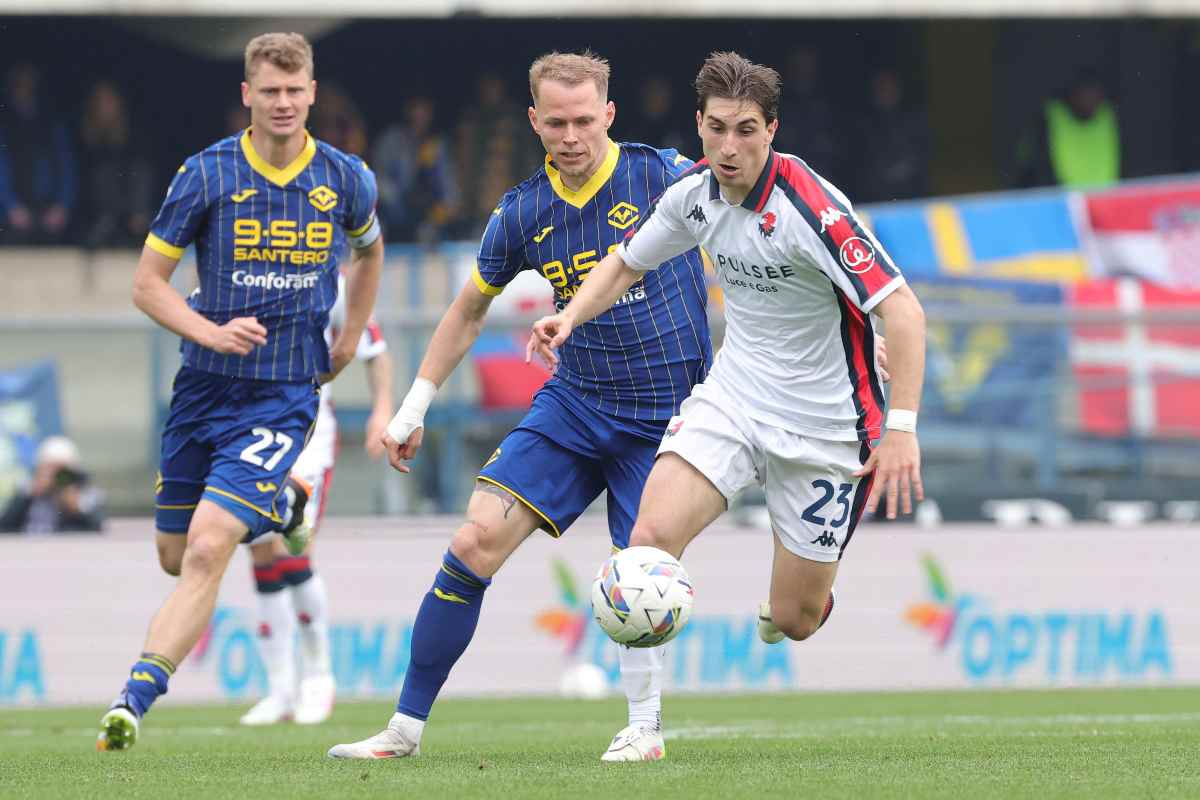 Fabio Miretti in azione con il Genoa