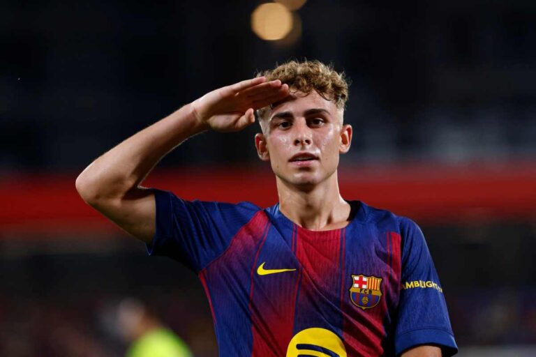 Fermin Lopez esulta dopo una rete