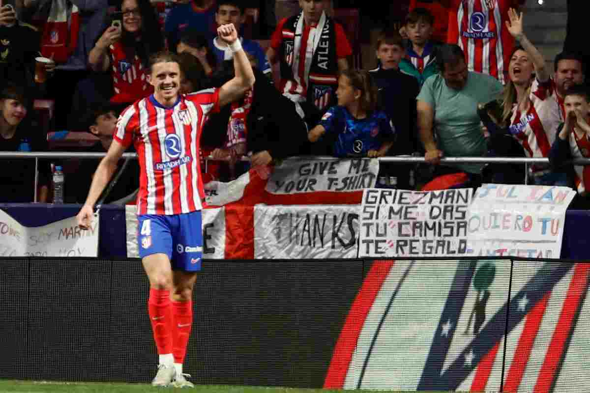 Gallagher esulta dopo una rete