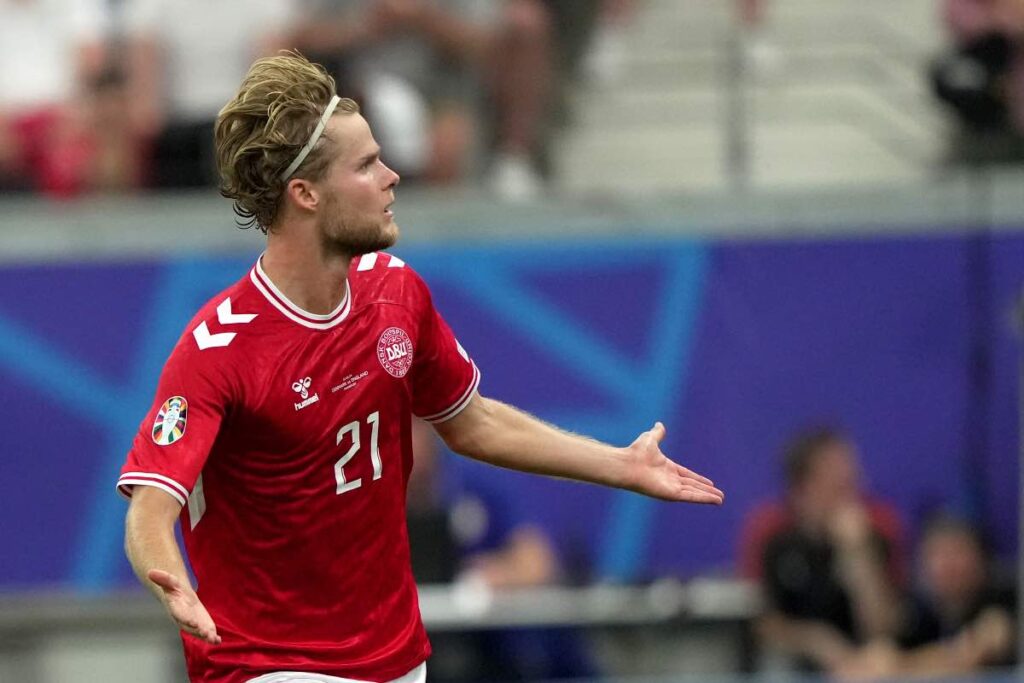 Niente Hjulmand, la Juventus punta O'Riley