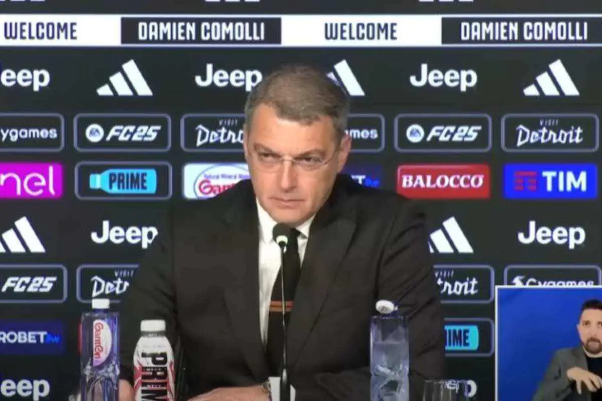 Comolli in conferenza stampa