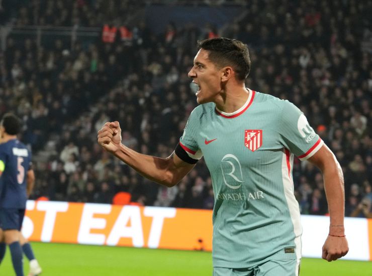 Molina esulta dopo una rete