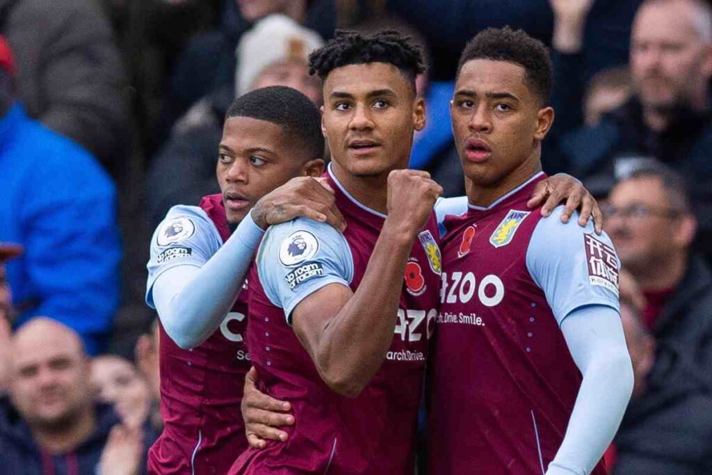 Ramsey esulta con i compagni