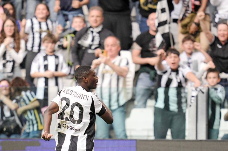 Kolo Muani con la maglia della Juventus