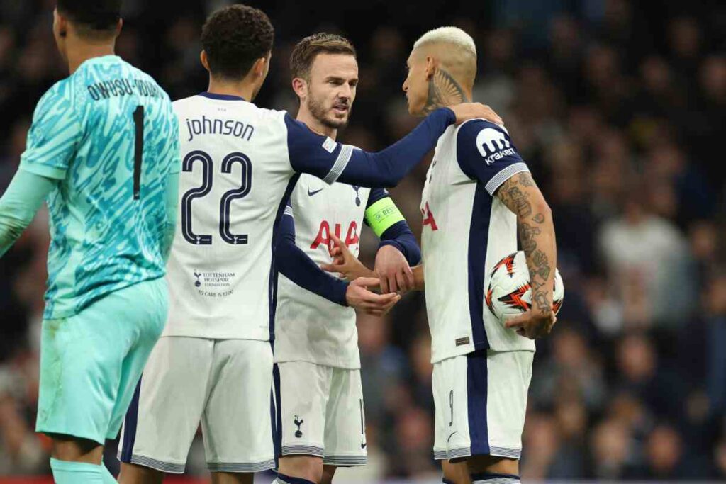 Richarlison insieme ai compagni