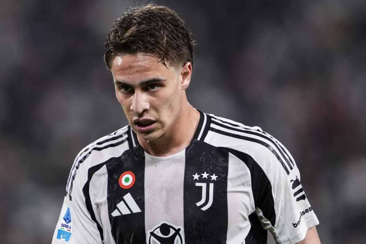 Yildiz provato in campo con indosso la maglia della Juventus