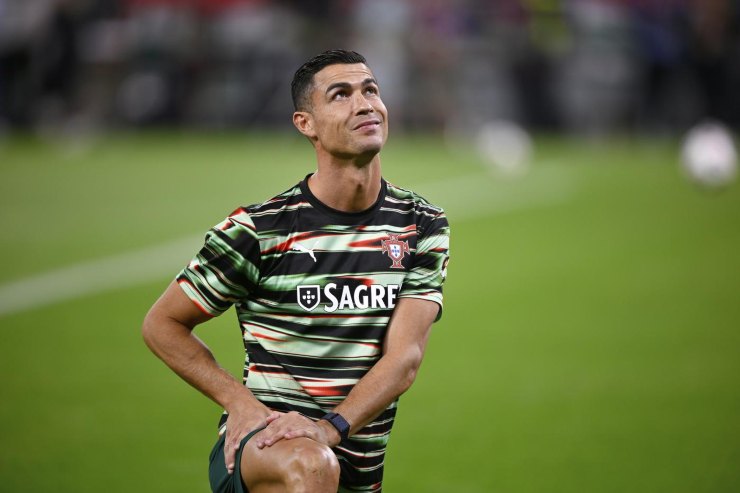 Cristiano Ronaldo con la maglia del Portogallo