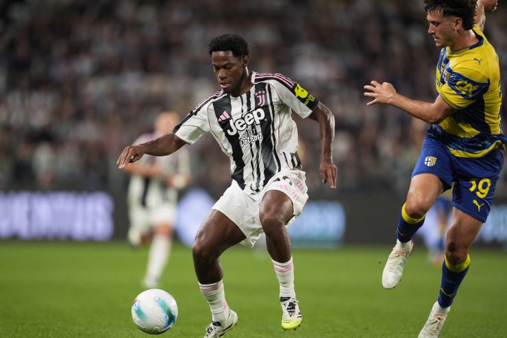 Jonathan David con la maglia della Juventus