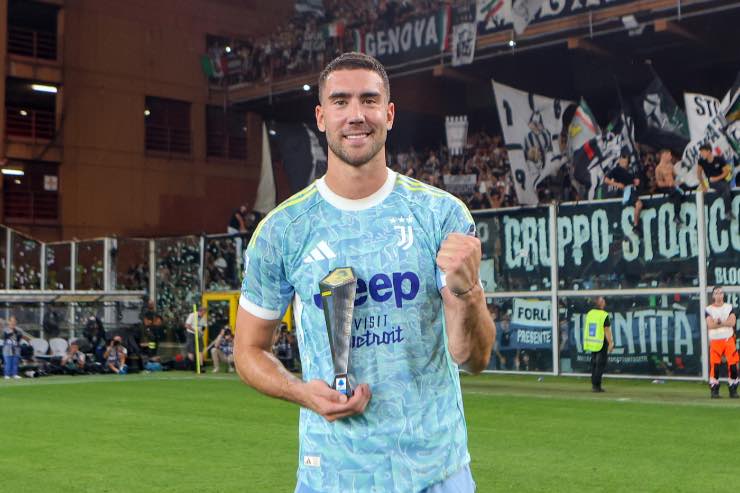 La Juventus cambia idea su Vlahovic: si apre un nuovo scenario sul futuro