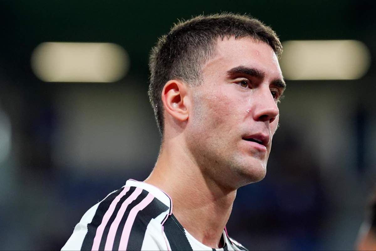 La Juventus cambia idea su Vlahovic: si apre un nuovo scenario sul futuro