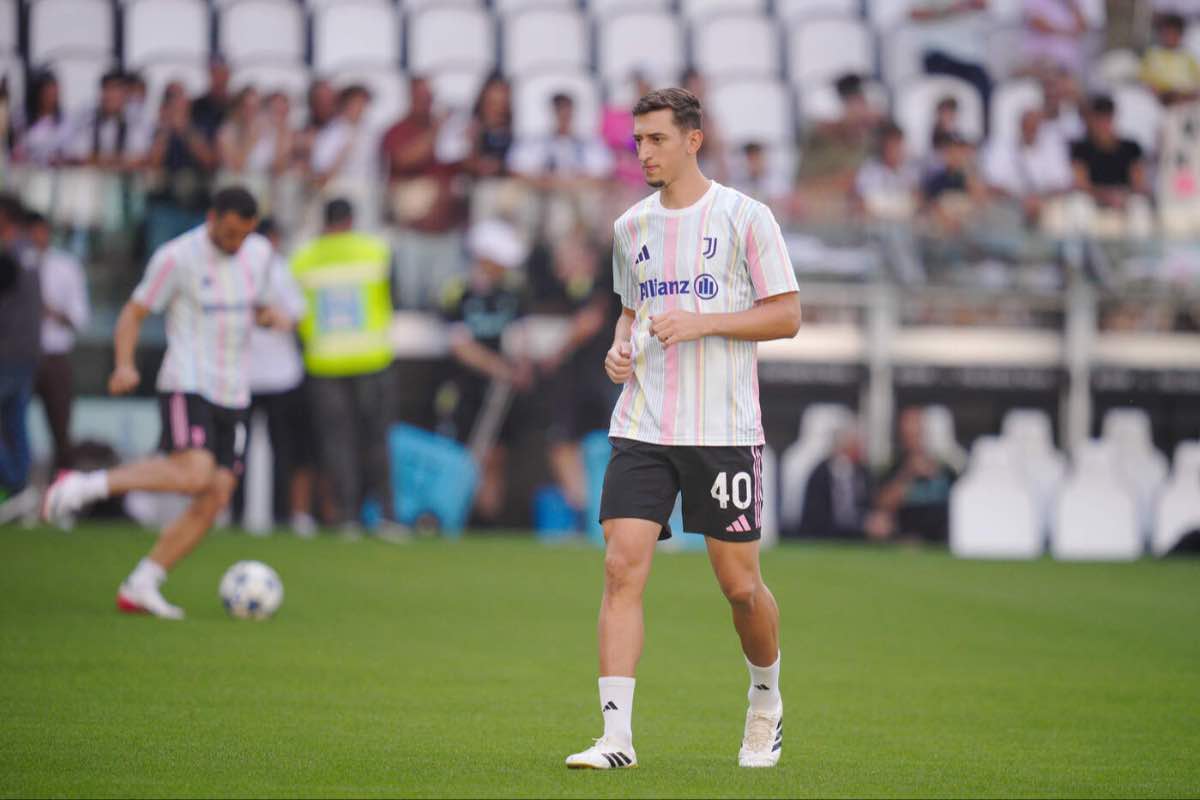 Juventus, il difensore saluta Torino e vola in Belgio: i dettagli sull'accordo