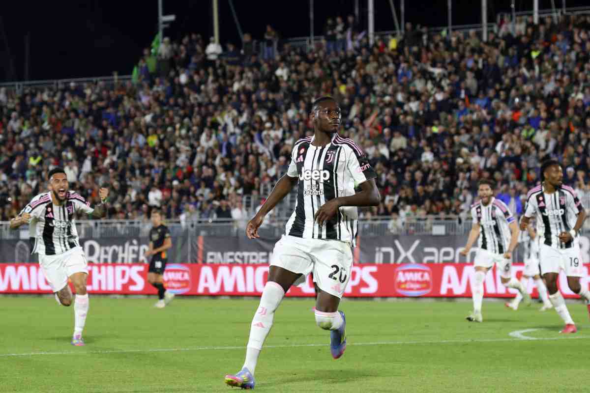 La Juventus esulta dopo un gol