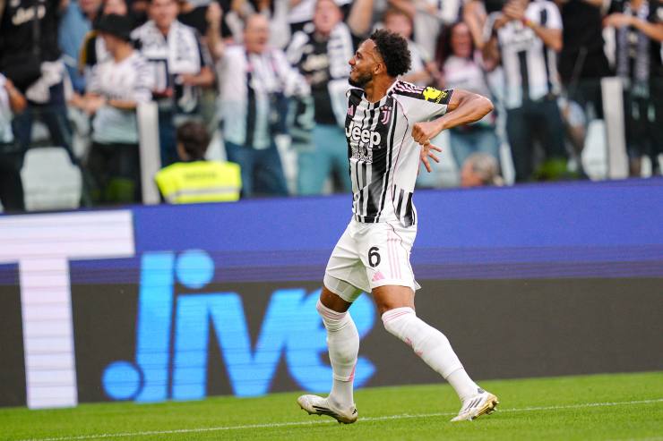 Kelly esulta dopo un gol all'Allianz Stadium