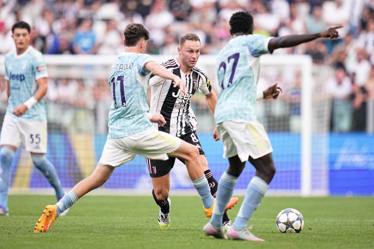 Koopmeiners in campo contro la Next Gen