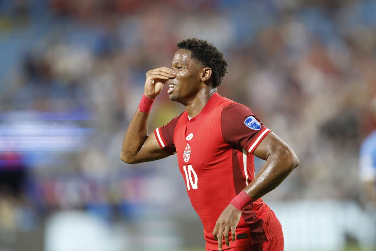 Jonathan David che esulta con la maglia del Canada