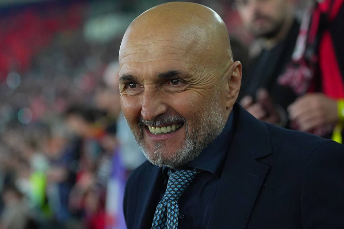 Spalletti sorride in tribuna