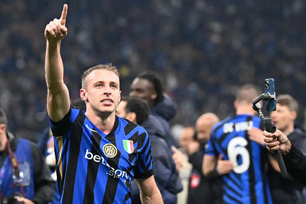Frattesi mentre esulta con l'Inter