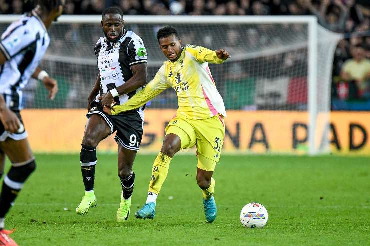 Juan Cabal nella gara contro l'Udinese nella Serie A 2024/2025