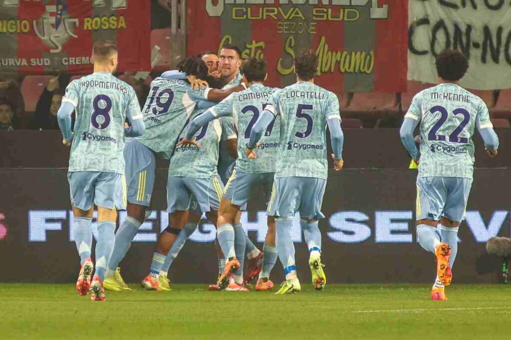 Juventus esulta dopo un gol alla Cremonese