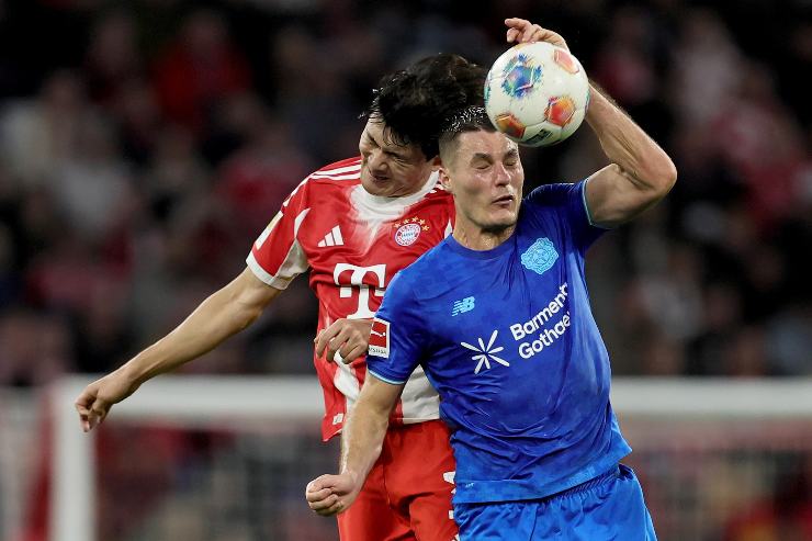 Kim Min-Jae nella partita di Bundesliga contro il Bayern Leverkusen