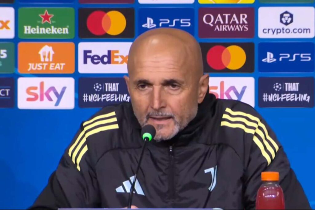 Luciano Spalletti in conferenza stampa con la Juventus