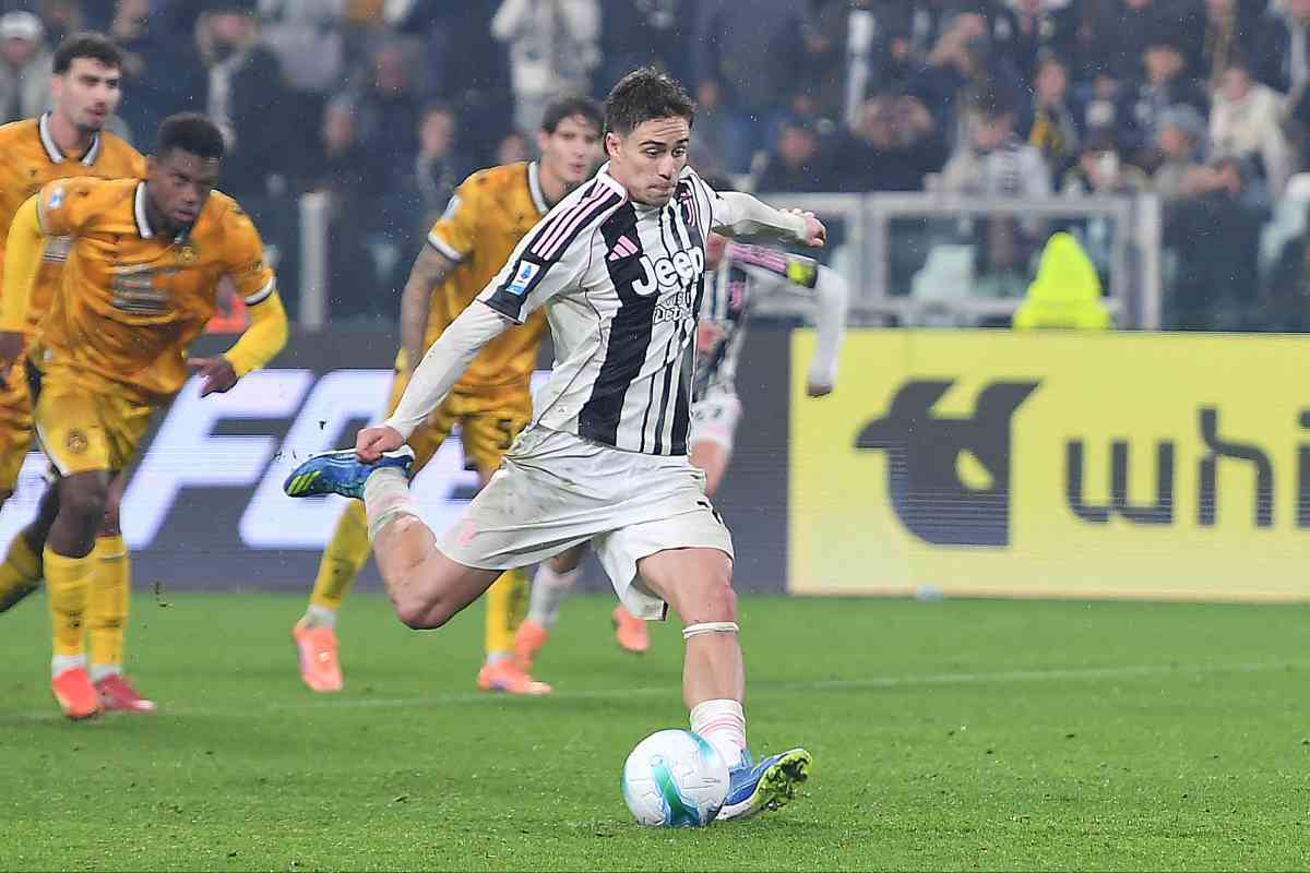 Kenan yldiz segna il gol del 3-1 contro l'Udinese