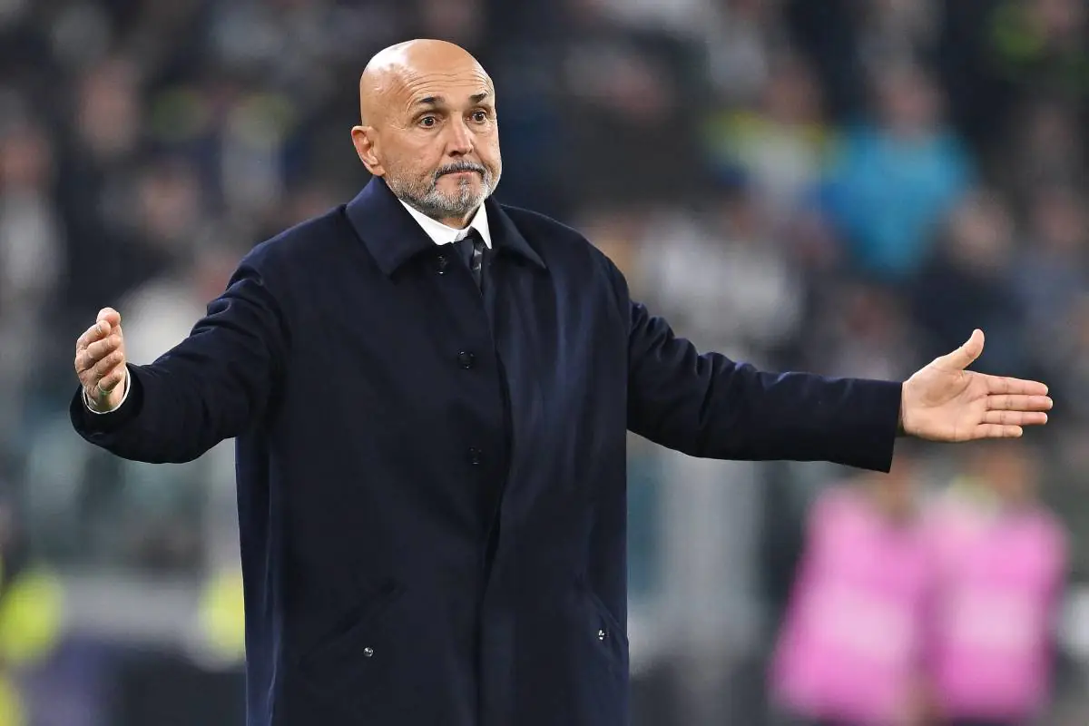 Spalletti allarga le braccia contro lo Sporting Lisbona