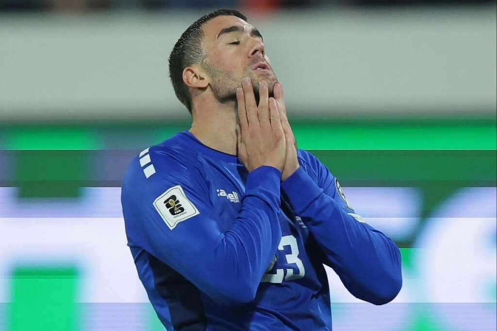 Vlahovic si dispera con la sua Nazionale