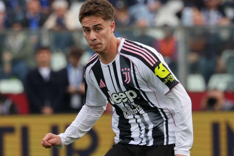 Juve, Yildiz in campo con la maglia bianconera