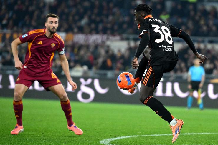 Bryan Cristante nella gara di Serie A contro il Como