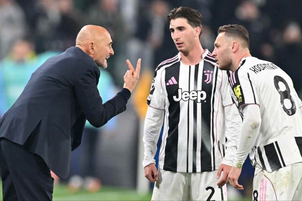 Spalletti dà indicazioni a Miretti e Koopmeiners