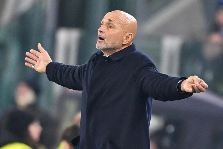 Spalletti in panchina contro il Cagliari