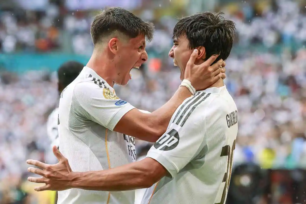 Gonzalo Garcia e Arda Guler esultano dopo un gol del Real Madrid