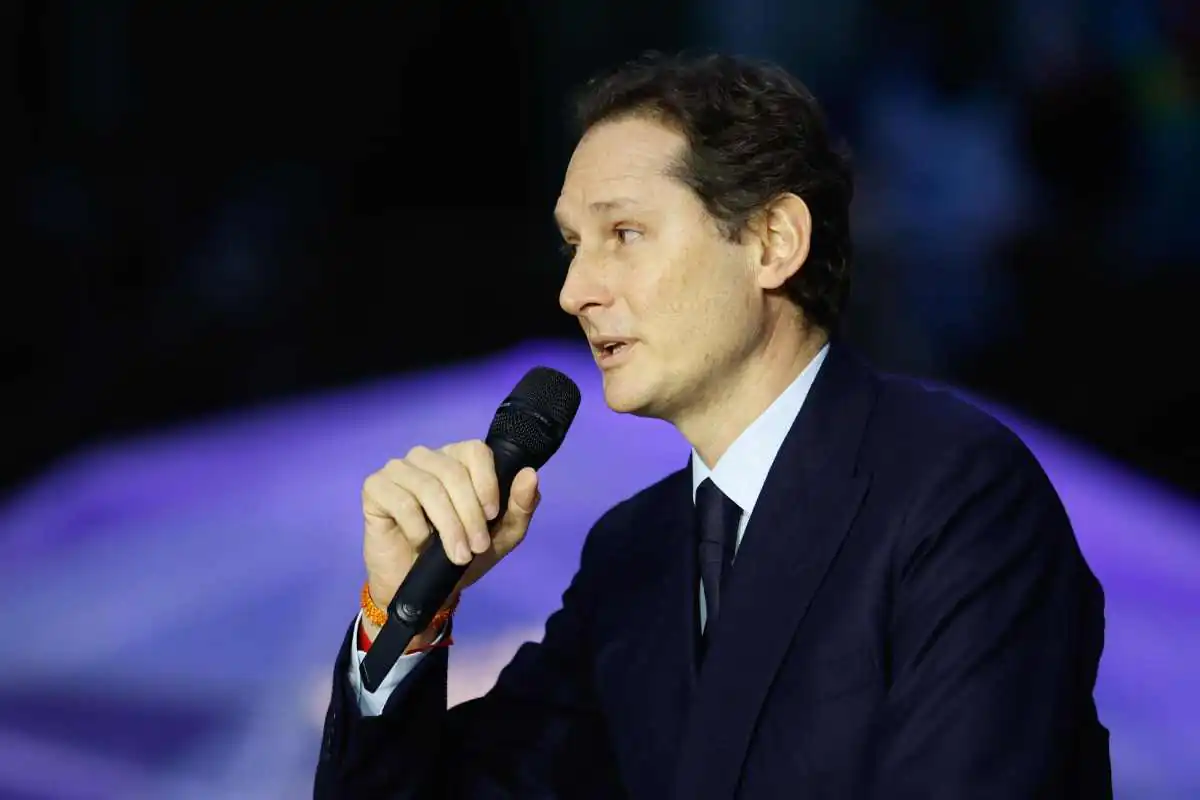 John Elkann parla ad un evento di Exor