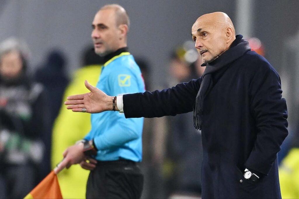 Spalletti dà indicazioni pacatamente