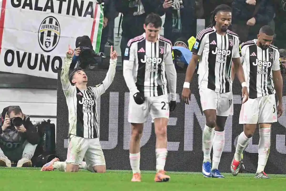 Conceicao, Bremer, Thuram e Cambiaso festeggiano dopo la rete nel match tra Juventus e Roma