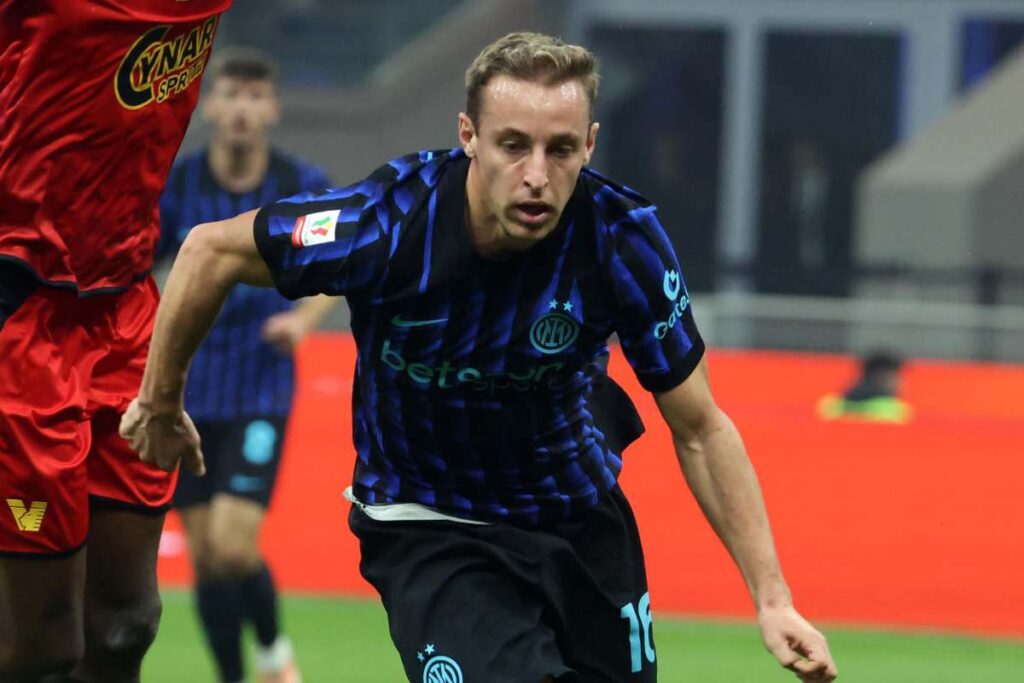 Davide Frattesi, centrocampista dell'Inter, nel match contro il Venezia