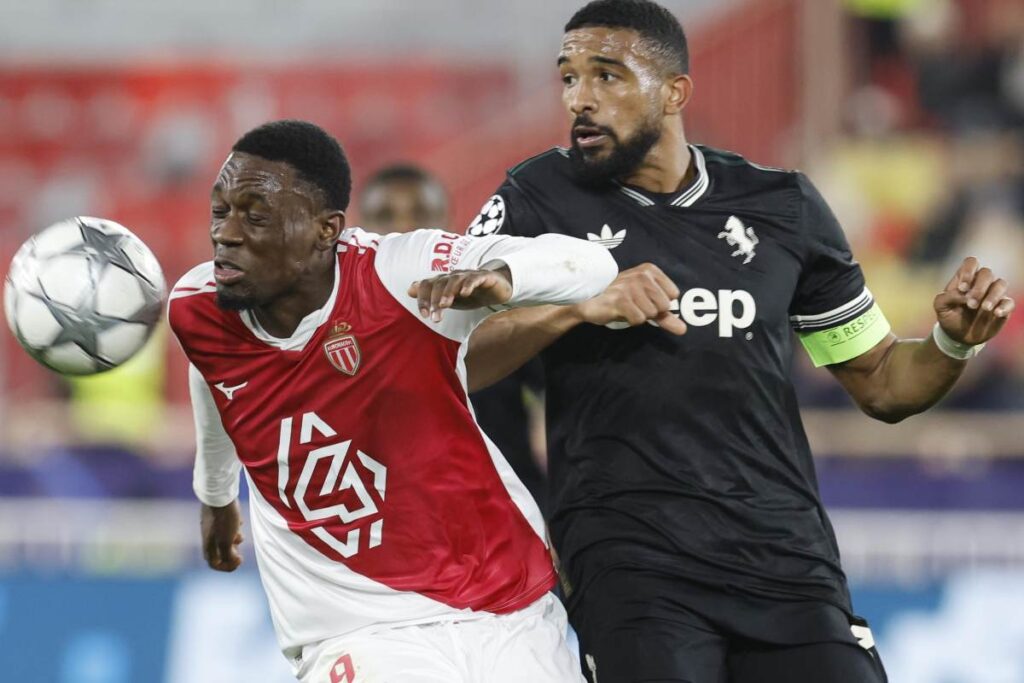 Gleison Bremer, difensore della Juventus, nel corso del match contro il Monaco