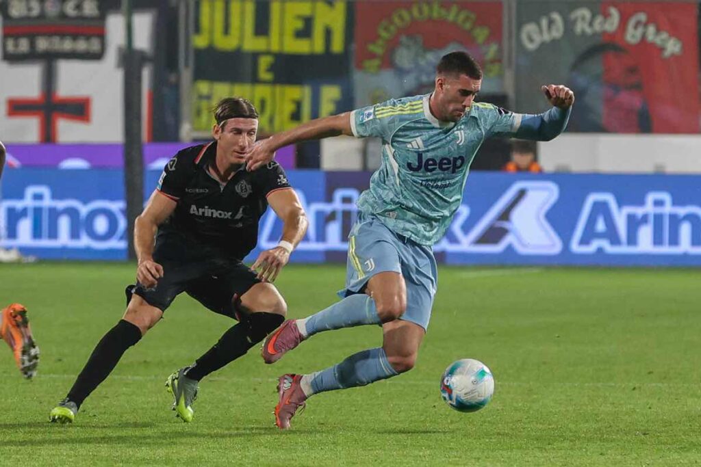 Juve, Vlahovic in campo con i bianconeri