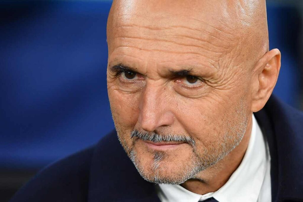 Spalletti sorride in panchina